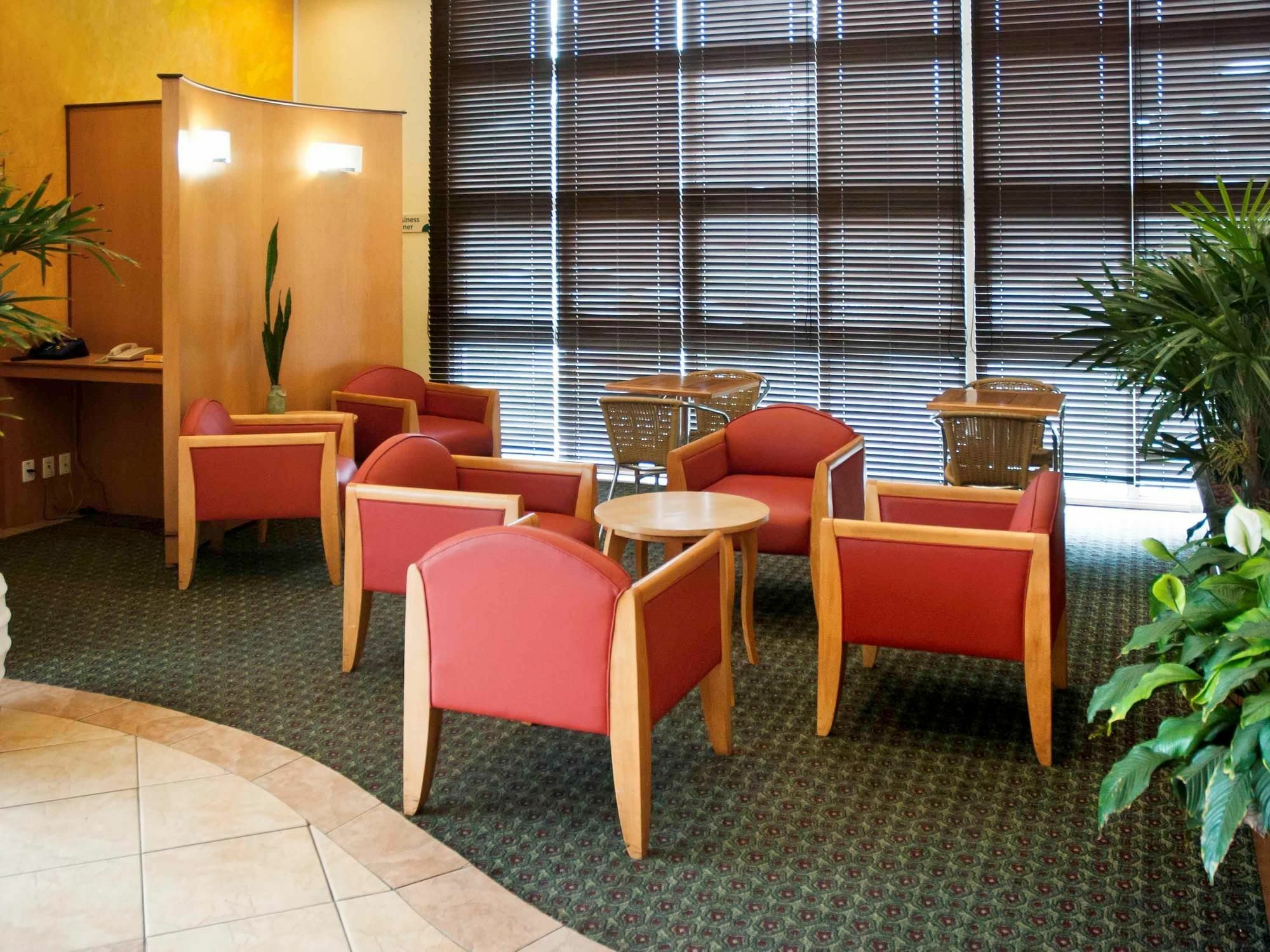 Ibis Indaiatuba Viracopos Hotel Екстериор снимка